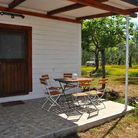 Retreat With Private Patio Just 7 Km From Prázdninový dům Sperlonga